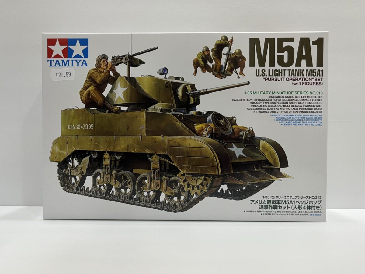 1/35 U.S. Light Tank M5A1 "Pursuit Operation" Set