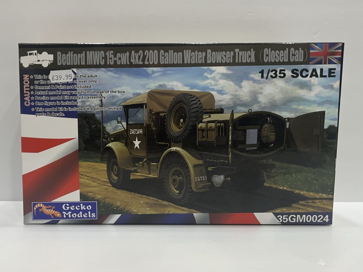 1/35 Bedford MWC 15-cwt 4x2 200 Gallon Water Bowser Truck (Closed Cab)