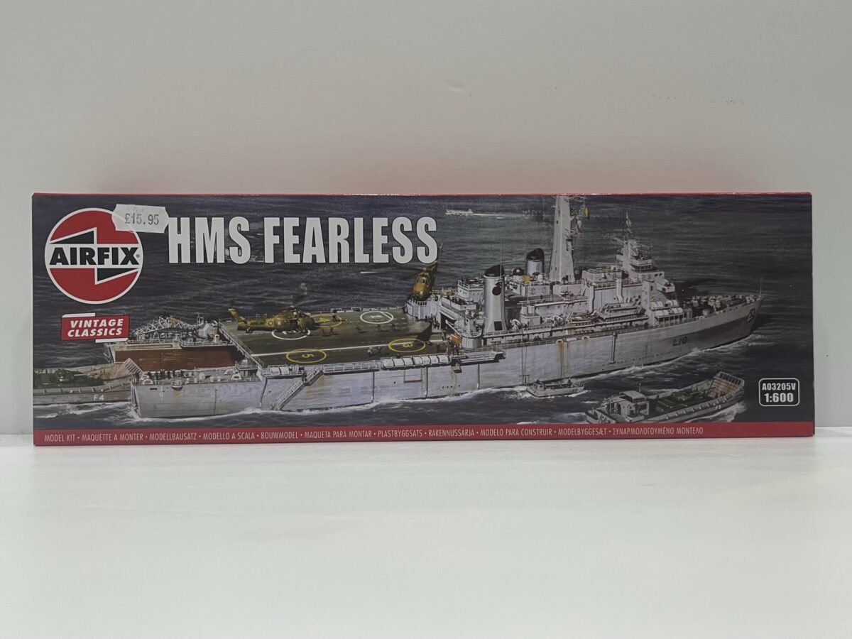 1/600 HMS Fearless