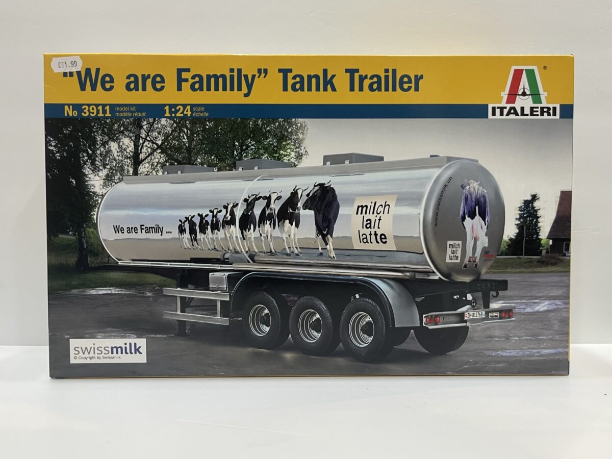 1/24 "We are Family" Tank Trailer