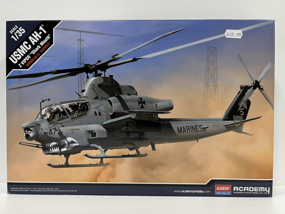 1/35 USMC AH-1 Z Viper "Shark Mouth"