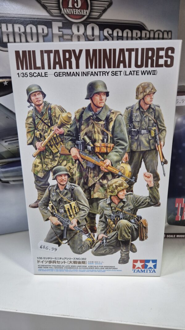 German Infantry Set (Late WW2)