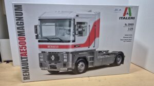 Renault AE500 Magnum